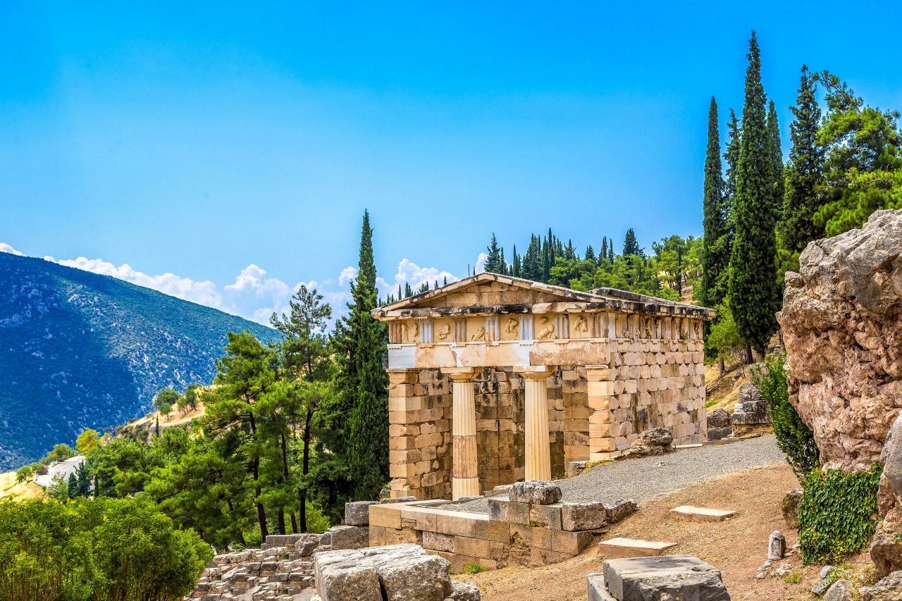 One day tour to Delphi, from Athens