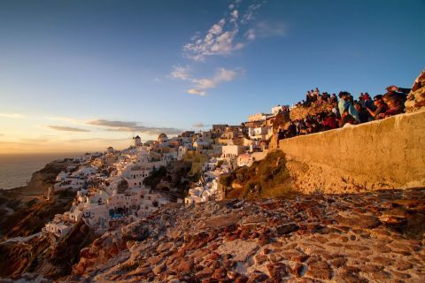 Day bus tour around Santorini