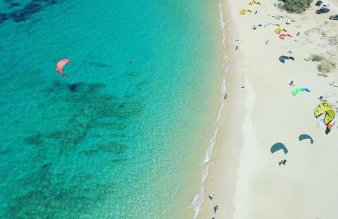 Kitesurfing lessons or rentals 3