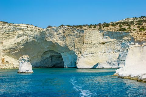 Snorkeling boat tour to Kleftiko 3