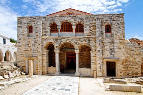 Church of Panagia Ekatontapiliani