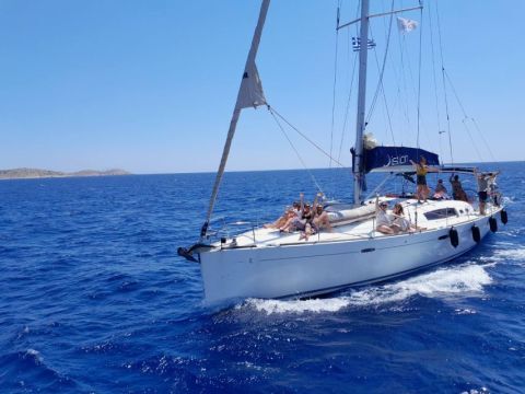 Full day sailing yacht cruise 1
