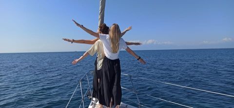 Half day sailing cruise to Shipwreck Bay (Epanomi) 1