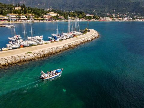 Corfu Town 3hr private cruise with swim stops 2