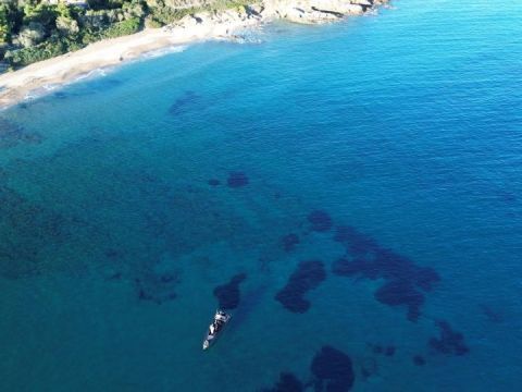 Rineia Delos and Naxos day trip by boat with drinks 1