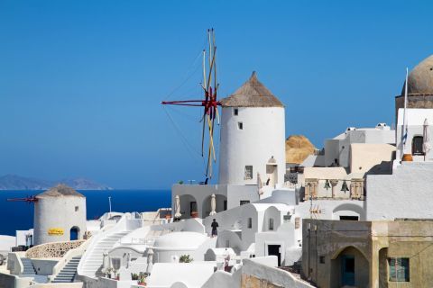Tour from Paros to Santorini 1